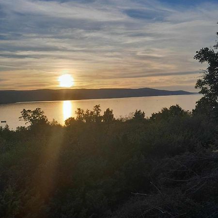 Apartman Larus Starigrad Paklenica Eksteriør billede